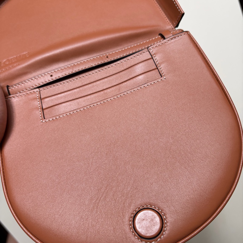 Loewe heel pounch small咖啡色肩背包-16