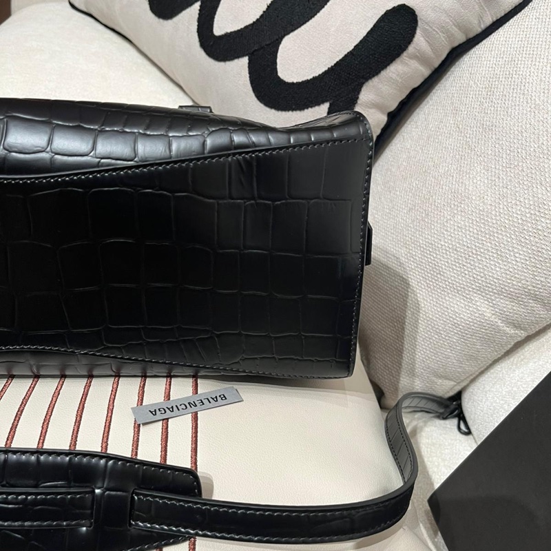 BALENCIAGA Neo Classic City 2 way bag-11