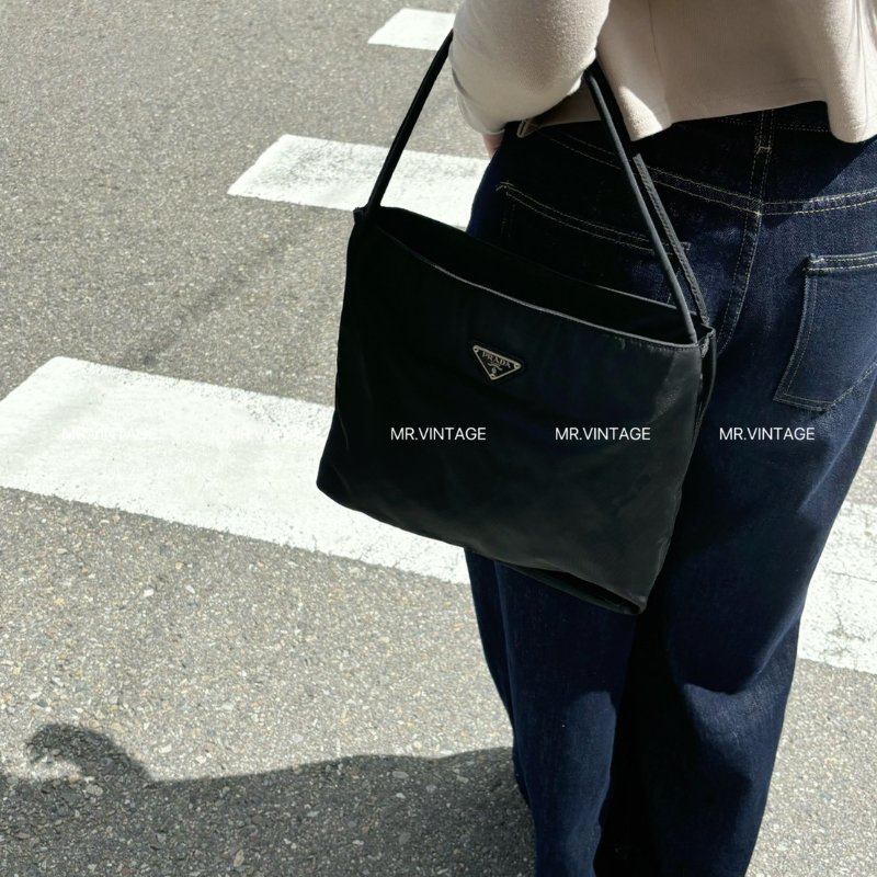 🏷Prada尼龍手提包-0