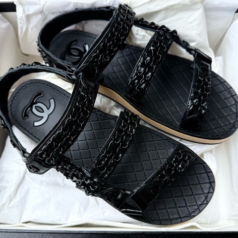 閒置未使用Chanel/香奈兒 編織涼鞋 女款休閒鞋 涼拖 沙灘鞋 尺碼 37.5碼。