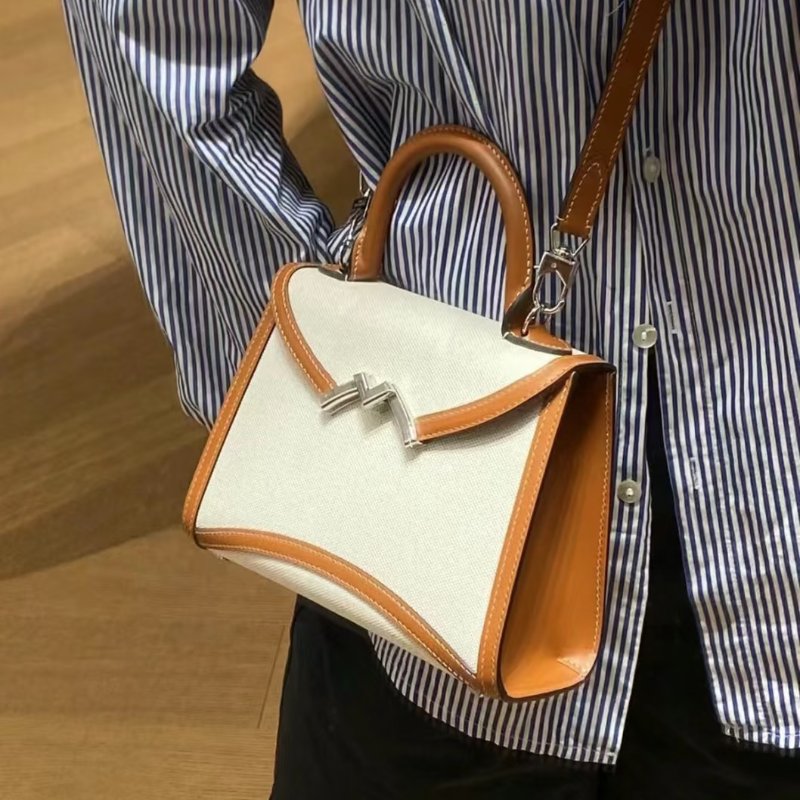 moynat gabrielle 金棕拼帆布包小號 20*8.5*22cm 99新配件塵袋保卡-0