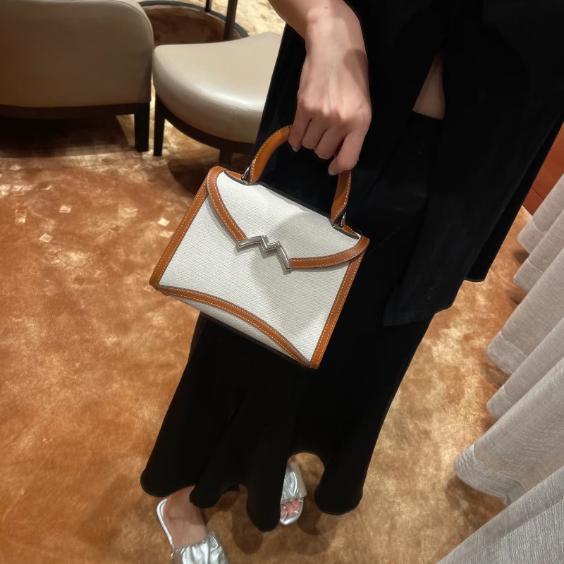 moynat gabrielle 金棕拼帆布包小號 20*8.5*22cm 99新配件塵袋保卡-1