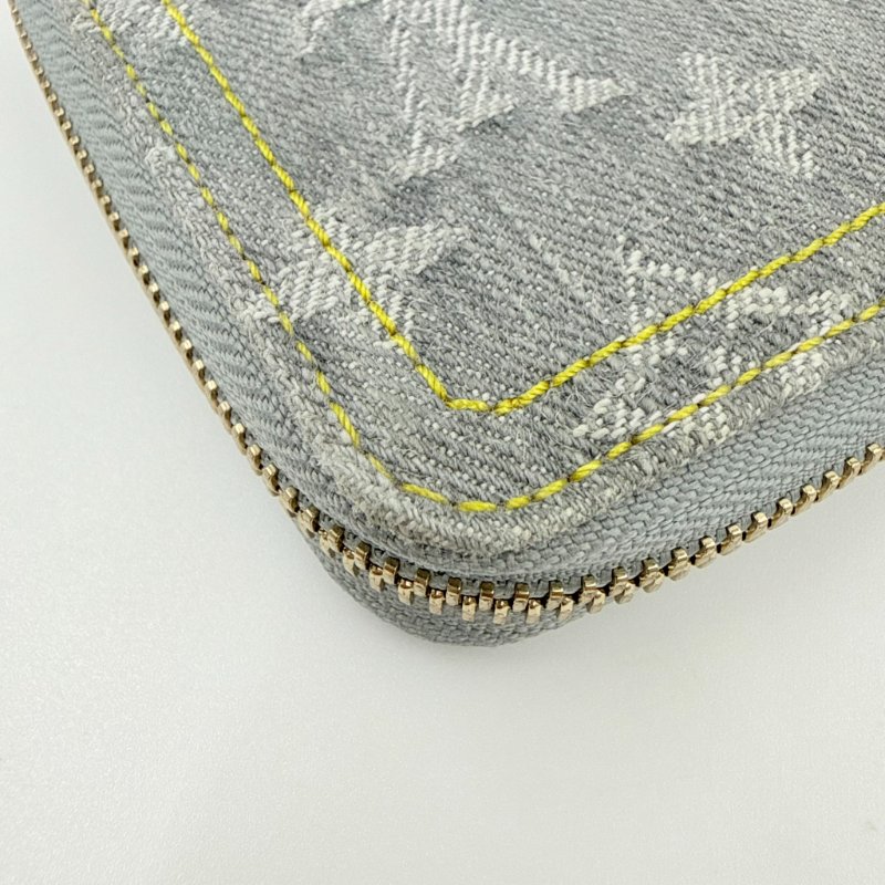 Louis Vuitton -灰藍色牛仔淡金釦Nautical拉鍊長夾-8