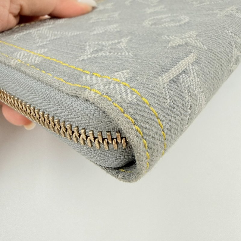 Louis Vuitton -灰藍色牛仔淡金釦Nautical拉鍊長夾-10