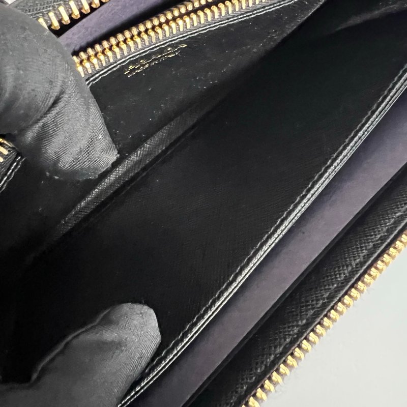 PRADA 1ML506 黑尼龍ㄇ拉長夾-6