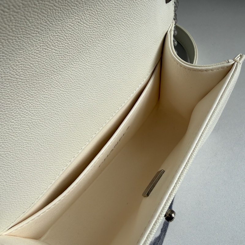 香奈兒boy 20 白色氣質-12