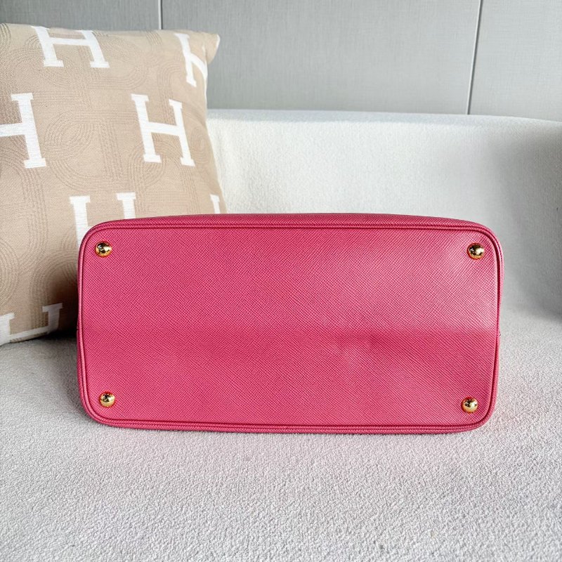 Prada Saffiano殺手包  粉色 金扣36*27*18 99新配件塵袋 保卡 肩帶 說明書-4