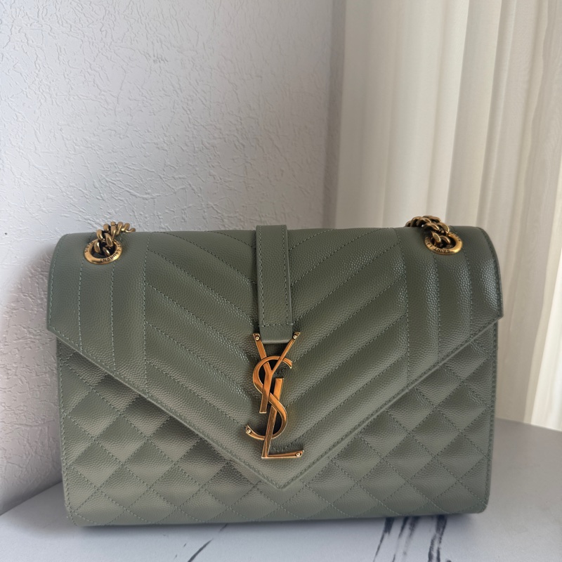 YsL 美美的綠色魚子醬斜背包-0