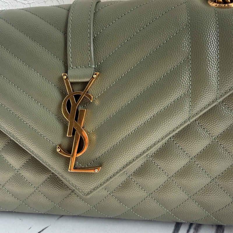 YsL 美美的綠色魚子醬斜背包-2