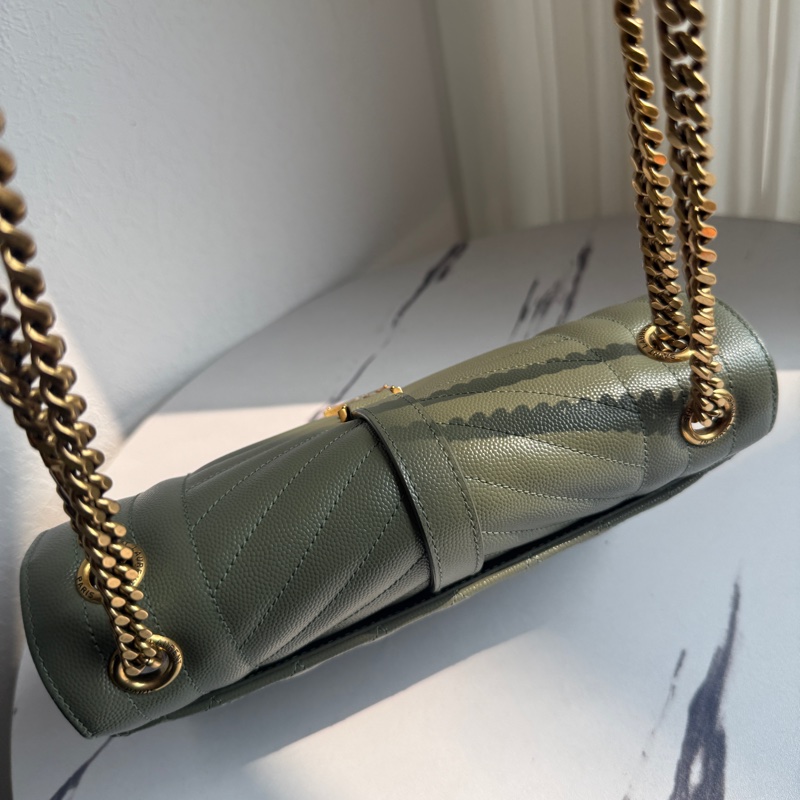 YsL 美美的綠色魚子醬斜背包-3