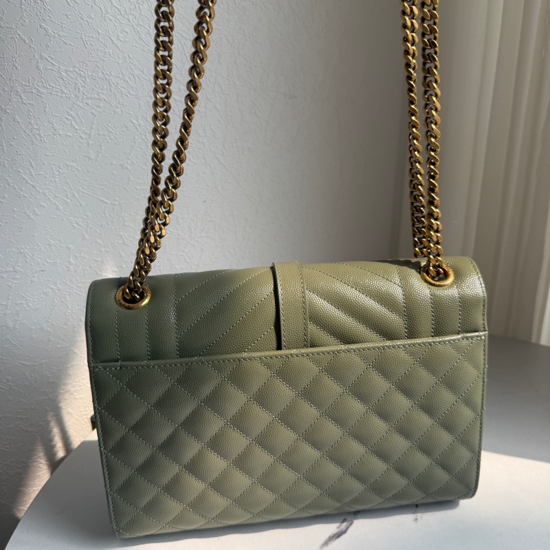 YsL 美美的綠色魚子醬斜背包-6