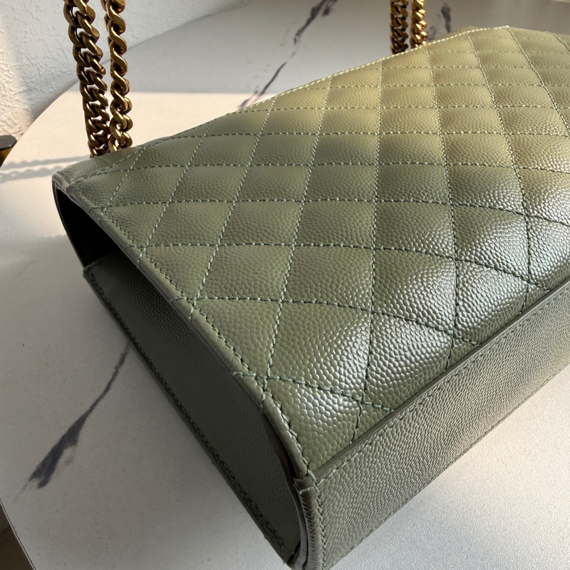 YsL 美美的綠色魚子醬斜背包-14