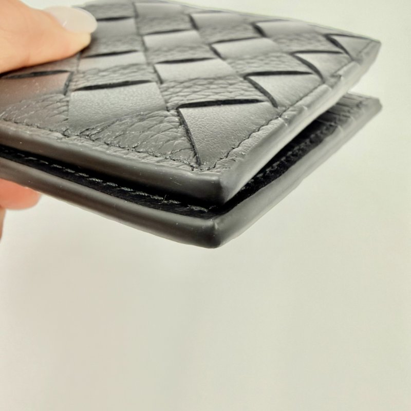 Bottega Veneta - 黑色牛皮編織Intrecciato 對開短夾-11