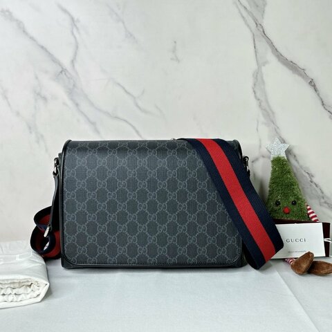 GUCCI 老花磁吸掀蓋郵差包