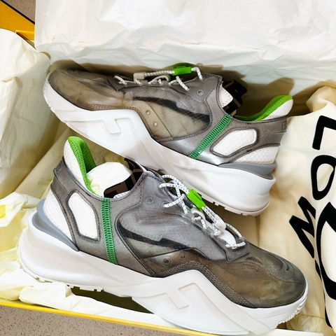 FENDI Flow Sneakers Size 6 / EU40