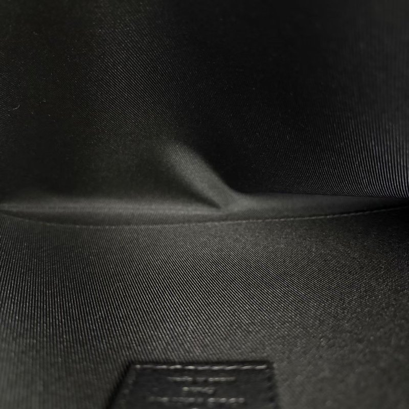 LV Pochette To-Go手拿包  芯片款 黑色 磨砂黑扣 29*21 99新配件塵袋-7