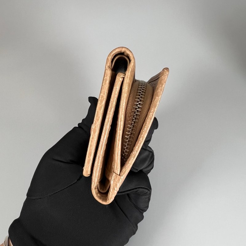 GUCCI 544407  膚色三折短夾-4