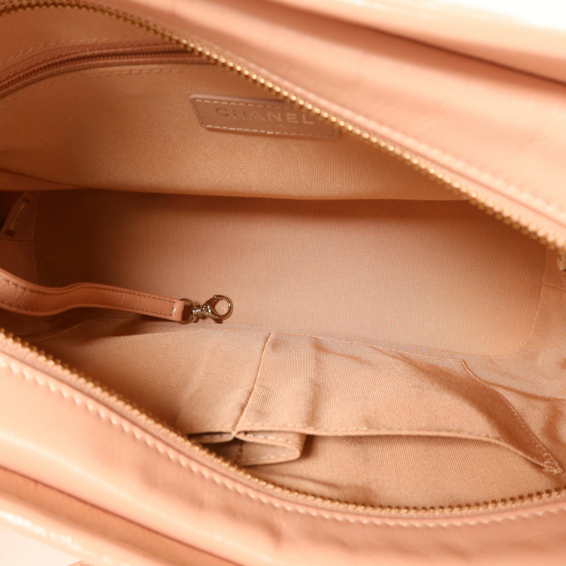 CHANEL 牛皮皮革Gabrielle Medium鏈帶肩背袋-4