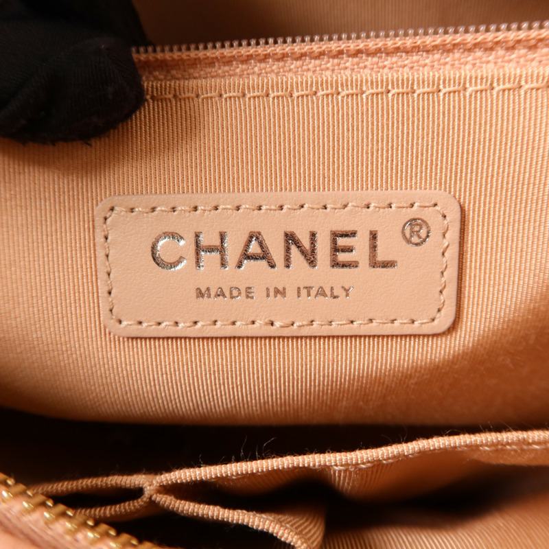 CHANEL 牛皮皮革Gabrielle Medium鏈帶肩背袋-5