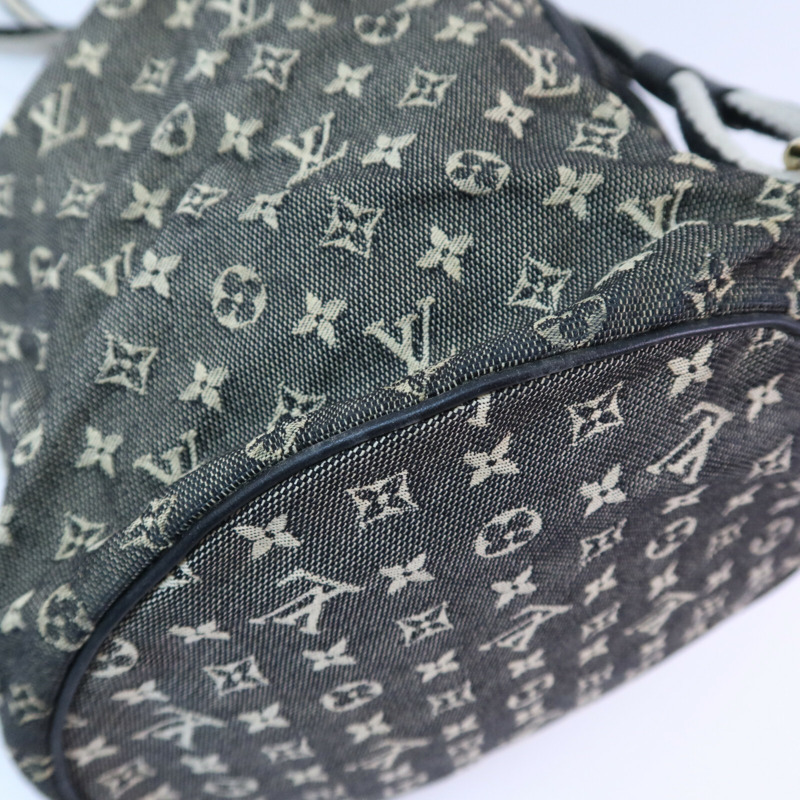 LOUIS VUITTON Monogram Mini Lin Betsy金扣背包-13