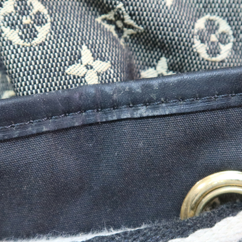 LOUIS VUITTON Monogram Mini Lin Betsy金扣背包-15