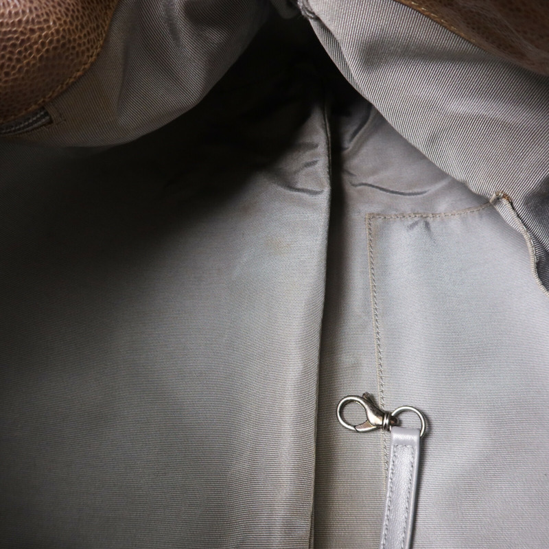 CHANEL 牛皮皮革Shoulder Bag銀扣肩背袋-15