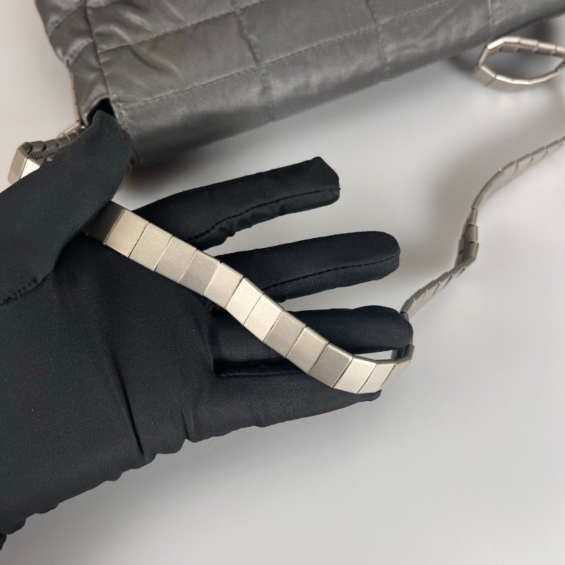 CHANEL 2.55尼龍蛇鍊米蘭背帶 尼龍灰 保卡款5開-9