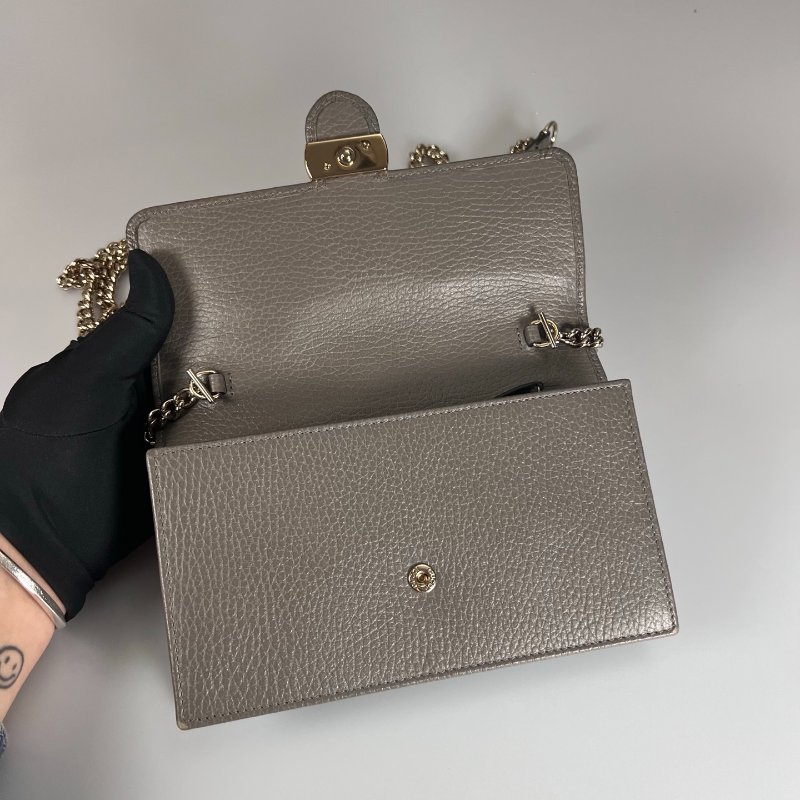 GUCCI 615523 灰SOHO 鐵牌肩背包-4