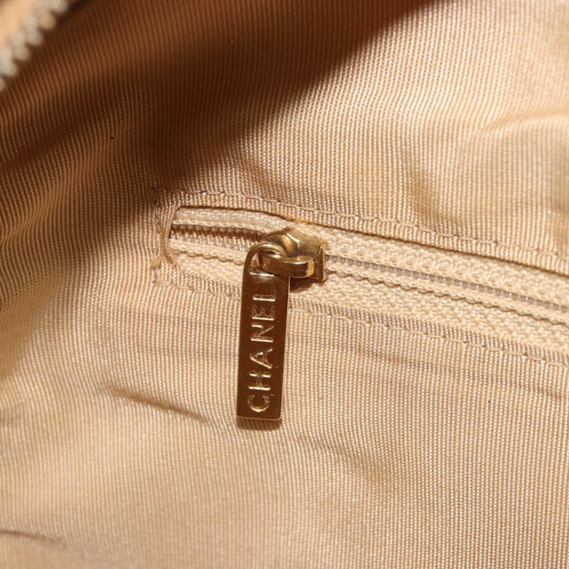 【日本直送】香奈兒 (CHANEL) 絎縫手提包 魚子醬紋牛皮 棕色 金色 CC 標誌 Auth BAZ252A-20