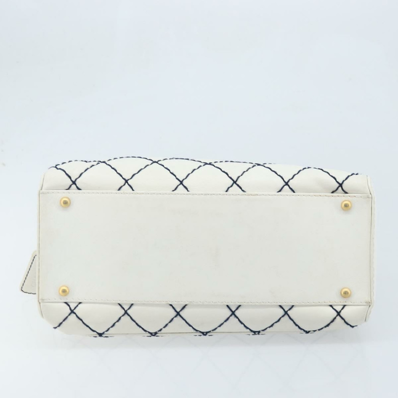 【日本直送】香奈兒 (CHANEL) 野性縫線手提包，白色皮革，金色雙C標誌，BAZ253A-4