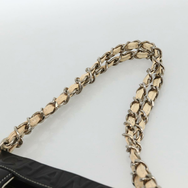 【日本直送】香奈兒 Choco Bar 鏈條肩背包 漆皮 米色 銀色 CC 標誌 正品 BA11764A-7