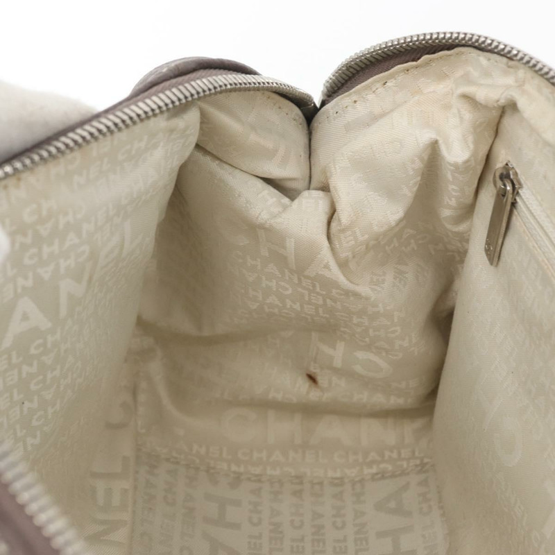 【日本直送】香奈兒波士頓包，皮革材質，灰色銀色雙C標誌，正品 BAZ592V-19