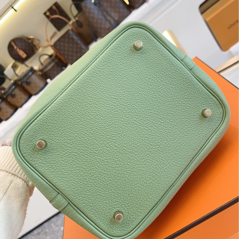 Hermes愛馬仕 牛油果綠色 菜籃子picotin22水桶包-6