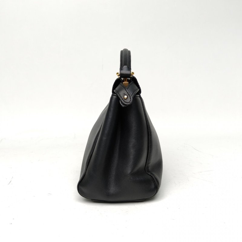 FENDI PEEKABOOMini黑色羊皮金扣肩背包-1