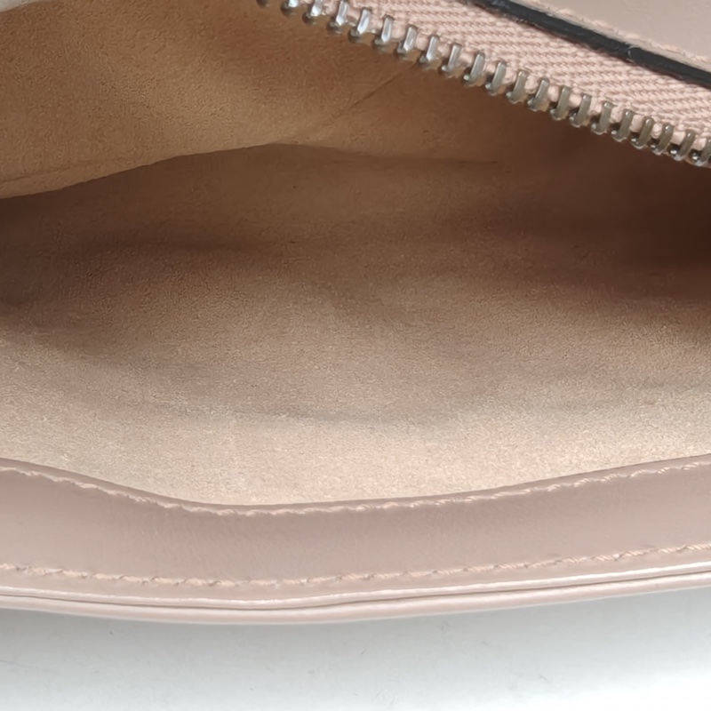 GUCCI GGMarmont肩背包小號26豆沙粉牛皮金扣-5