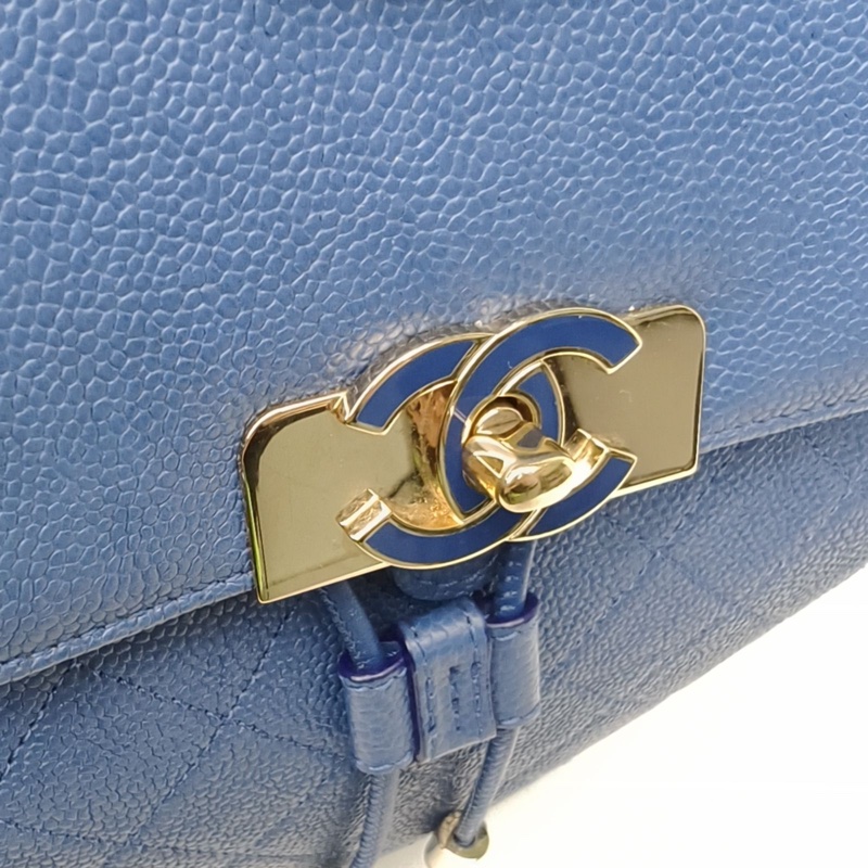 CHANEL 藍色荔枝牛皮24開琺瑯扣雙肩包-4