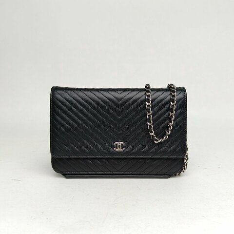 CHANEL CFWOC19黑色荔枝牛皮22開銀扣V紋肩背包