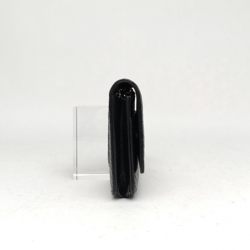 CHANEL CFWOC19黑色荔枝牛皮22開銀扣V紋肩背包-1