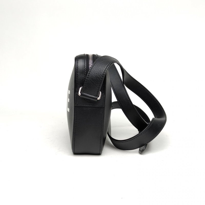 CELINE 黑色牛皮銀扣CELINE相機包肩背包-1