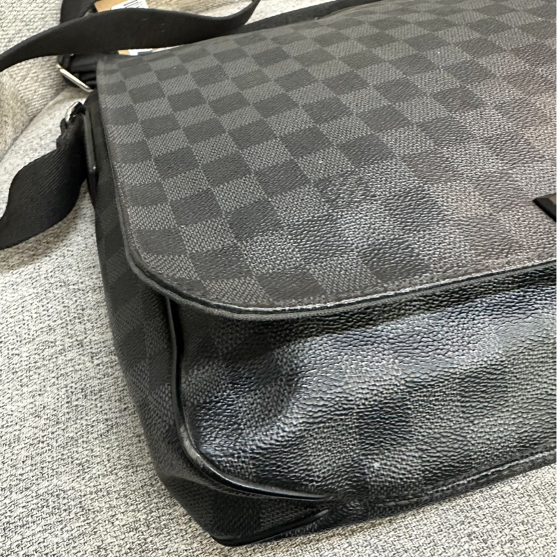 【NBA同款‼️帥爆了😆全網最低價】LV 黑色棋盤格 單肩包|斜背包|郵差包-5