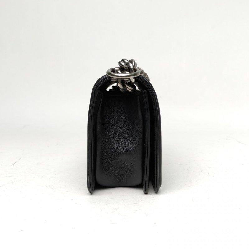 CHANEL Leboy小號黑色牛皮26開銀扣菱格紋肩背包-3