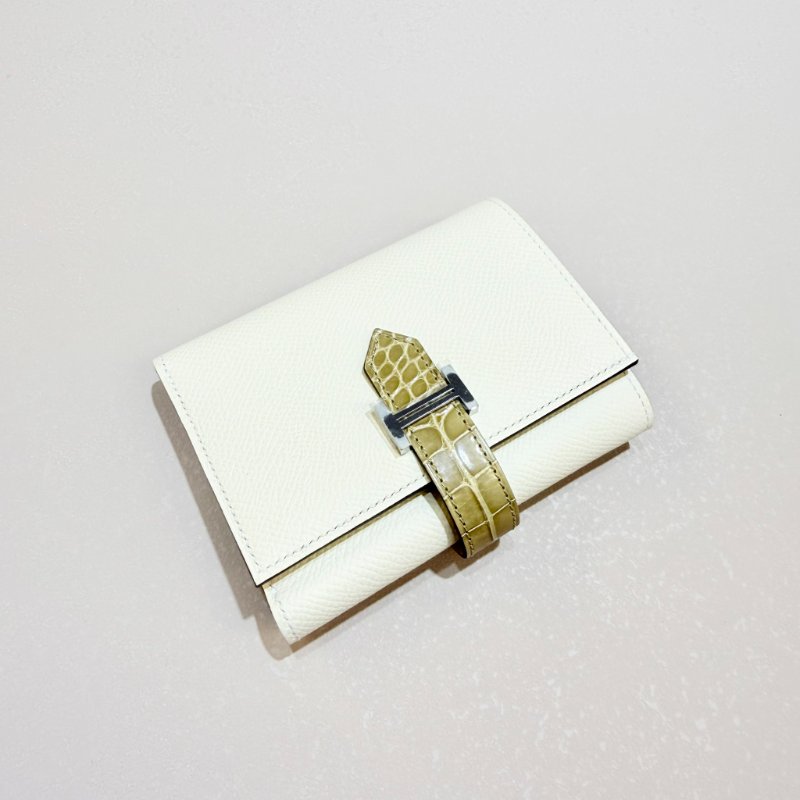 HERMES- Nata奶油白拚淺褐亮面鱷魚皮銀釦Bearn Epsom三折短夾-2