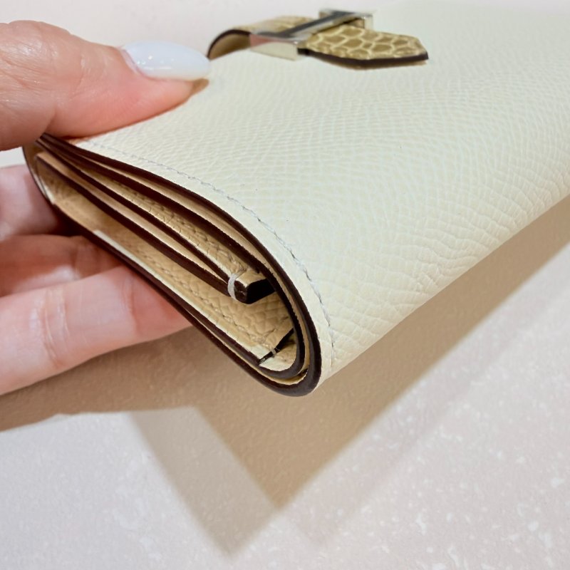 HERMES- Nata奶油白拚淺褐亮面鱷魚皮銀釦Bearn Epsom三折短夾-6