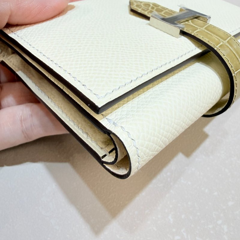 HERMES- Nata奶油白拚淺褐亮面鱷魚皮銀釦Bearn Epsom三折短夾-8