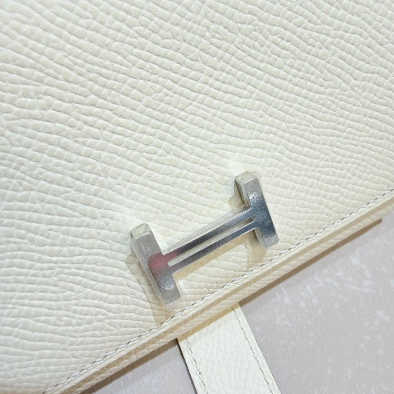 HERMES- Nata奶油白拚淺褐亮面鱷魚皮銀釦Bearn Epsom三折短夾-20
