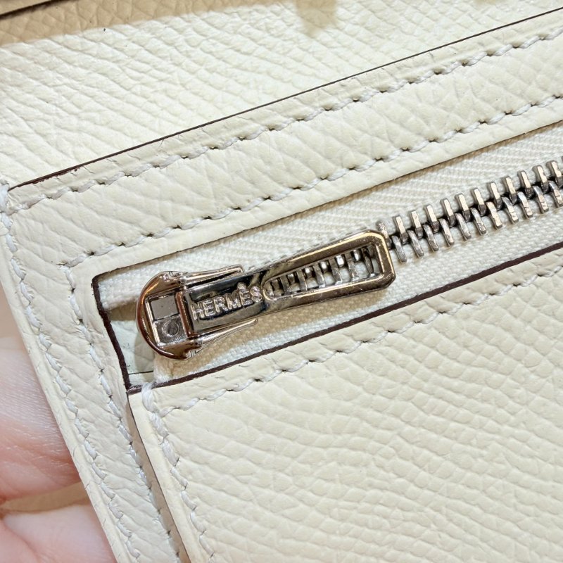 HERMES- Nata奶油白拚淺褐亮面鱷魚皮銀釦Bearn Epsom三折短夾-21
