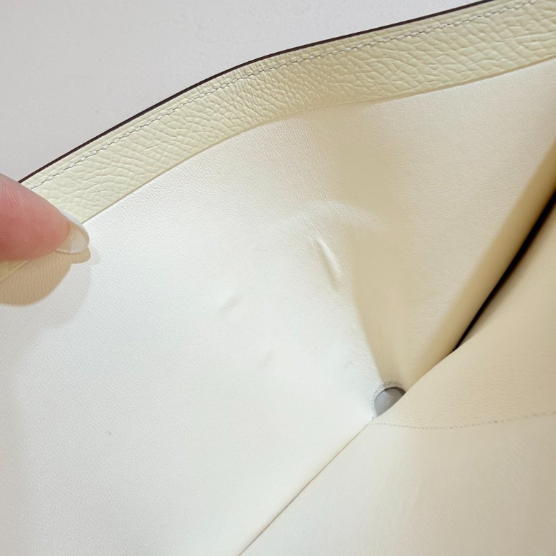 HERMES- Nata奶油白拚淺褐亮面鱷魚皮銀釦Bearn Epsom三折短夾-25