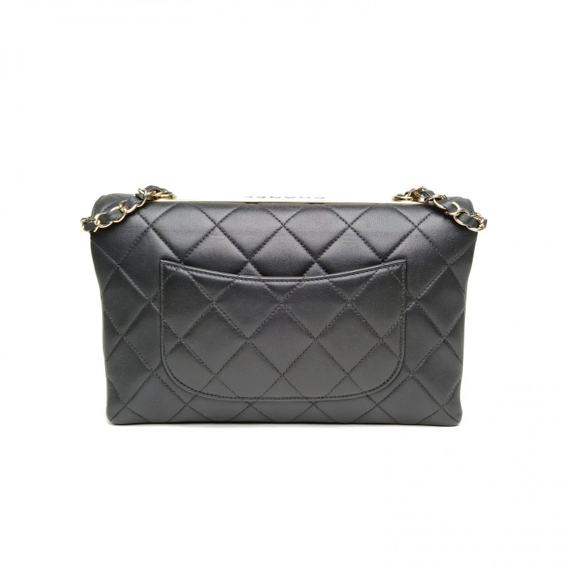 CHANEL TrendyCC口蓋包小號黑色羊皮30開金扣肩背包-2