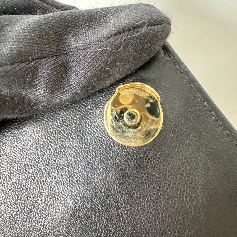 YSL SAINT LAURENT 672609 黑色 小羊皮 金釦 束口 後背包 雙肩包 現貨-6