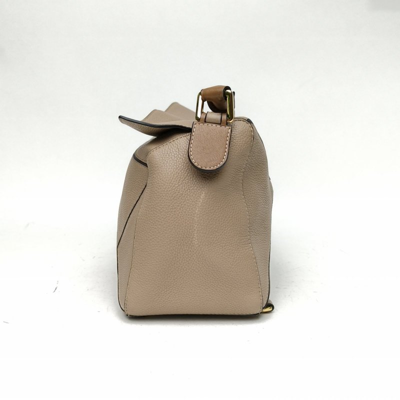 LOEWE Puzzle29幾何包中號灰色牛皮肩背包-1